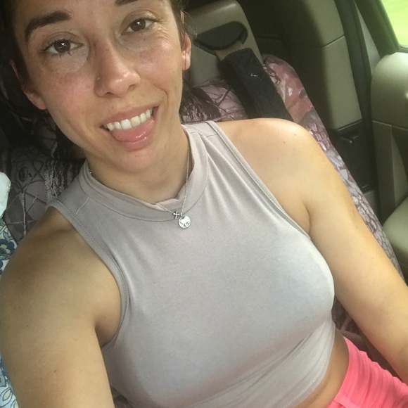 Meet your Posher, Brittany - Picture 2 of 5